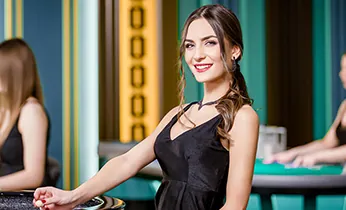 Đa dạng các trận đá gà trực tiếp tại Hello88